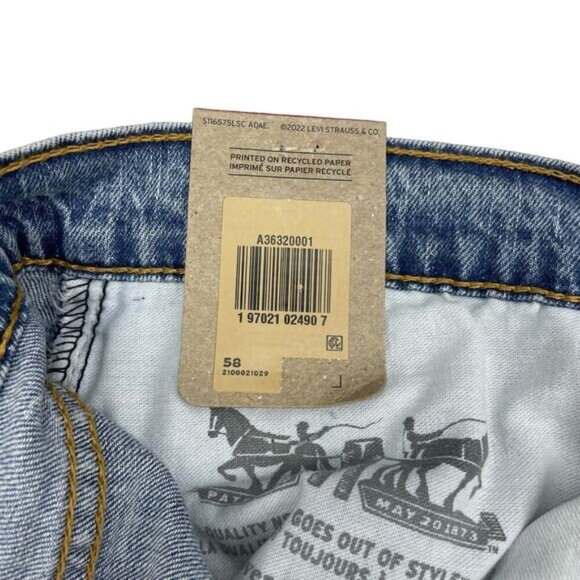 NWT LEVI'S 405 Standard Denim Shorts Sz 58 Distressing - Picture 4 of 7